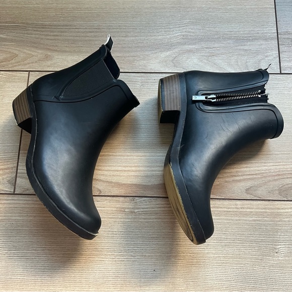 Lucky Brand Bunita Black Rainboots - Picture 4 of 11